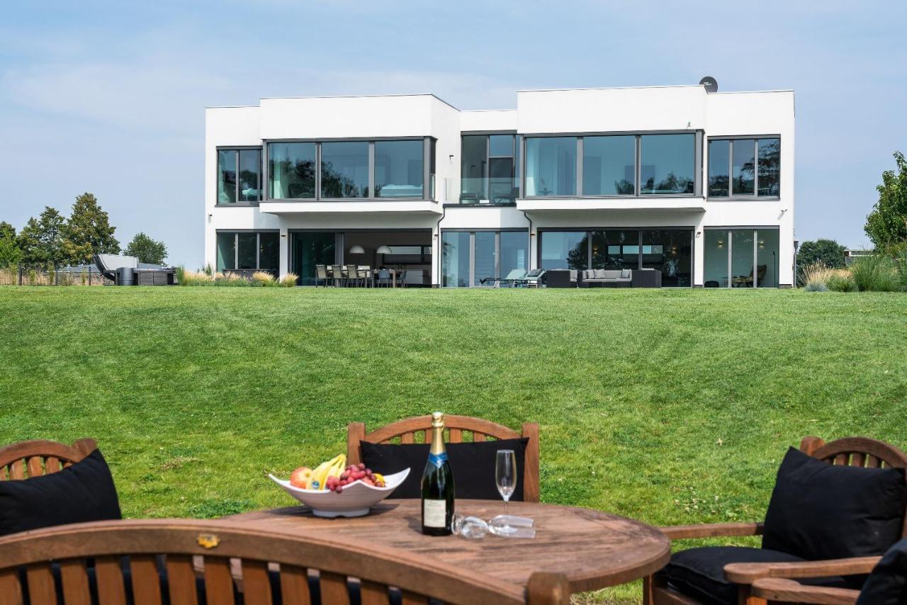 Designervilla Am Haff Garz  Buitenkant foto